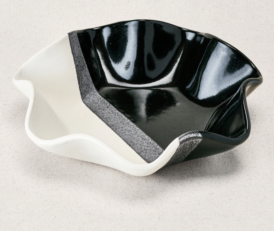 Jill Noir Blanc Medium Catch All