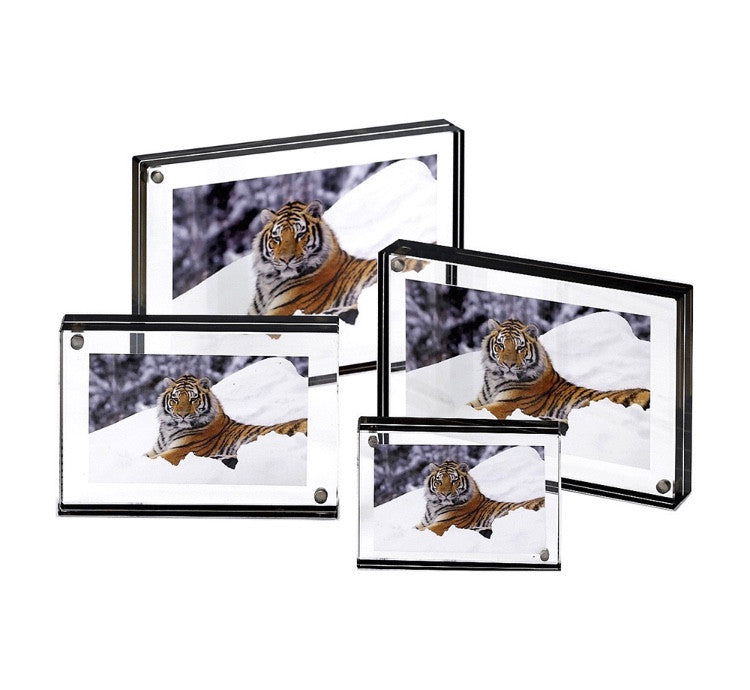 Graphite Frame 6 x 8 – The Tempting Table