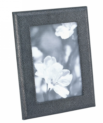 Gray Shagreen 5 x 7 Frame